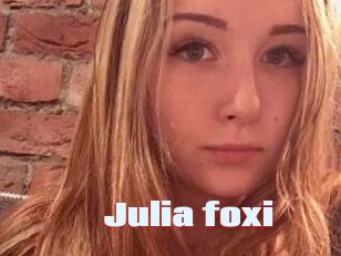 Julia_foxi