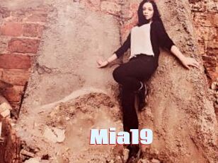 Mia19