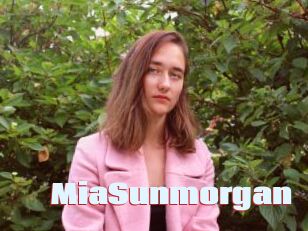 MiaSunmorgan