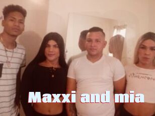 Maxxi_and_mia