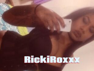 RickiRoxxx