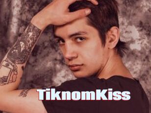 TiknomKiss